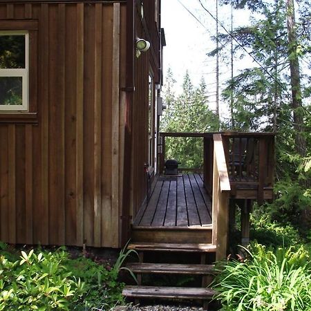 Secret Cove Cottage Suites Halfmoon Bay ภายนอก รูปภาพ