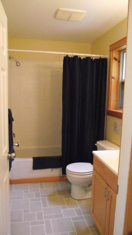 Secret Cove Cottage Suites Halfmoon Bay ภายนอก รูปภาพ