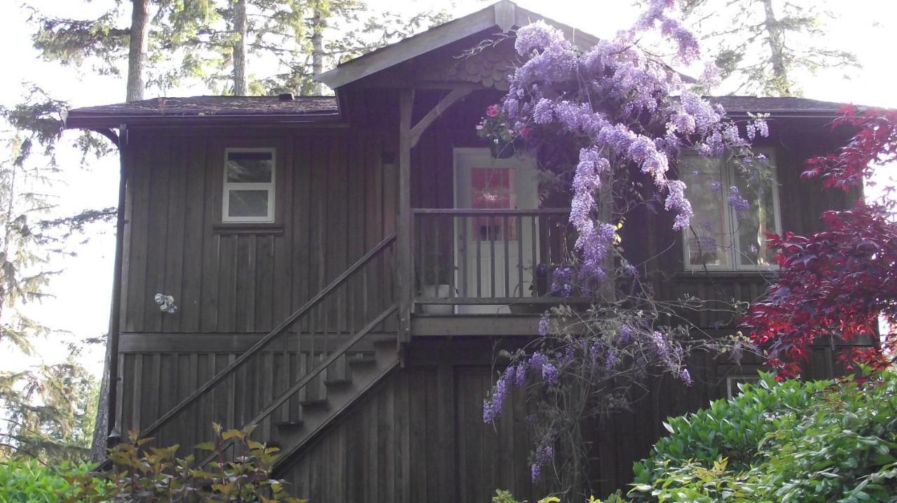 Secret Cove Cottage Suites Halfmoon Bay ภายนอก รูปภาพ